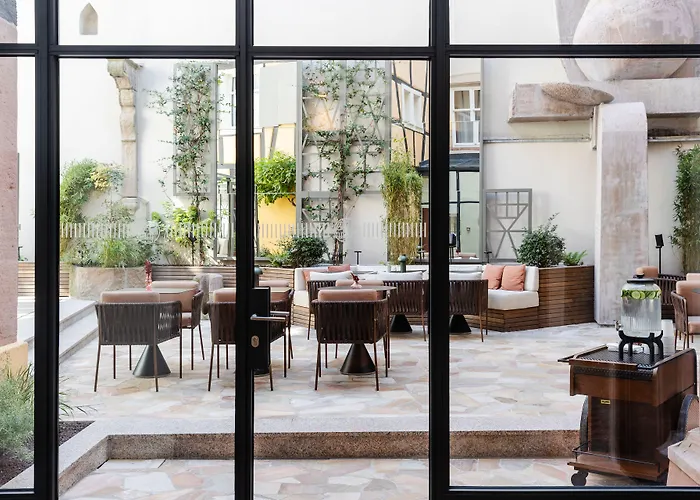 Otel Le Colombier 4*